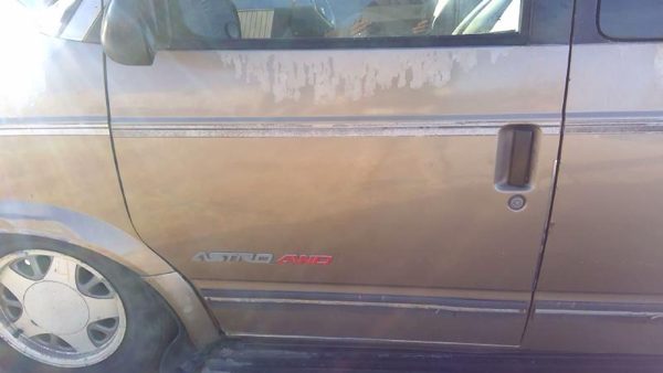 1995 Chevy Astro Front Door LH Brown — photo 2