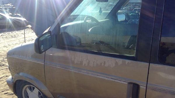 1995 Chevy Astro Front Door LH Brown — photo 8