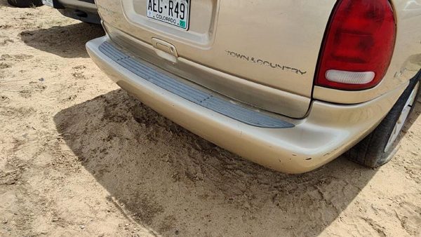 1996-2000 Chrysler Town & Country Rear Bumper Cover Assembly Oem Back Gold — photo 3