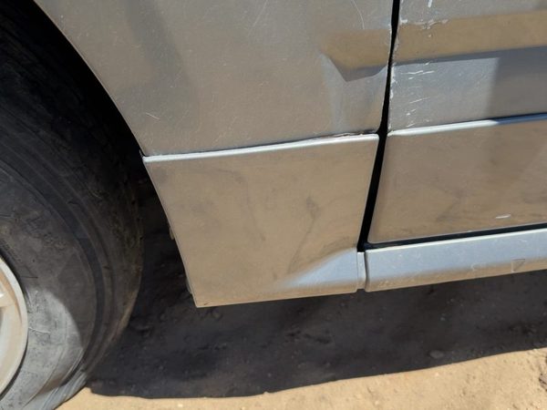 04-05 Cadillac Srx Driver Left Moulding From Fender Oem Trim Strip Silver 42U — photo 2