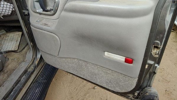 1997-99 Chevy Suburban Passenger Right Rear Inside Door Trim Panel Back Gray 132 — photo 4