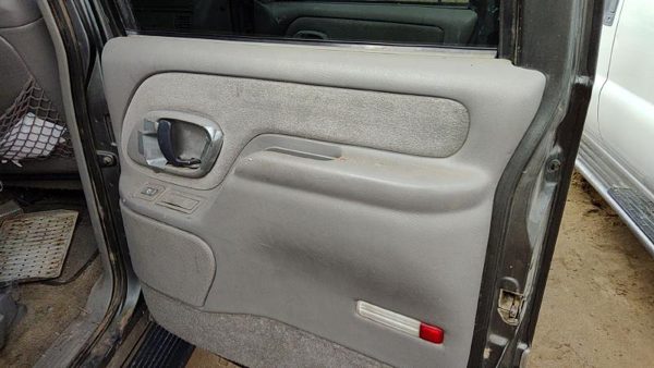 1997-99 Chevy Suburban Passenger Right Rear Inside Door Trim Panel Back Gray 132 — photo 3