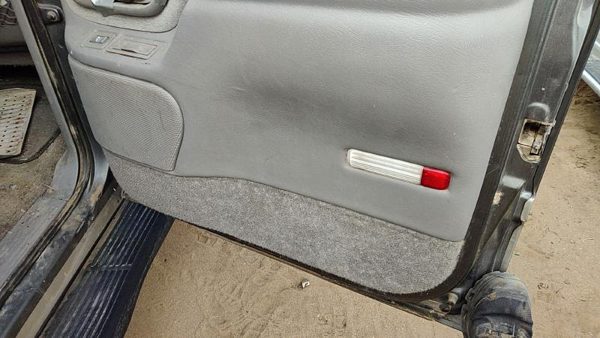 1997-99 Chevy Suburban Passenger Right Rear Inside Door Trim Panel Back Gray 132 — photo 5