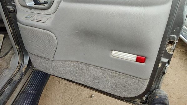 1997-99 Chevy Suburban Passenger Right Rear Inside Door Trim Panel Back Gray 132 — photo 6