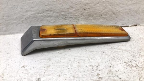84-91 Grand Wagoneer Driver Left "Front Turn Signal" Light Lamp Fender Mounted — photo 7