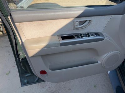 05-06 Sorento Driver Left Front Door Trim Panel With Master Switch Lx Beige Fc
