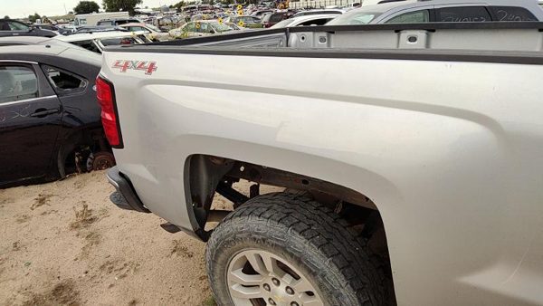 2015 Chevy Silverado 1500 Quarter Panel RH — photo 4