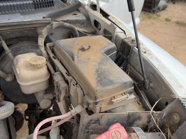 2005-2007 Dodge Dakota Engine Fuse Box Power Distribution Panel Oem 3.7L — photo 3