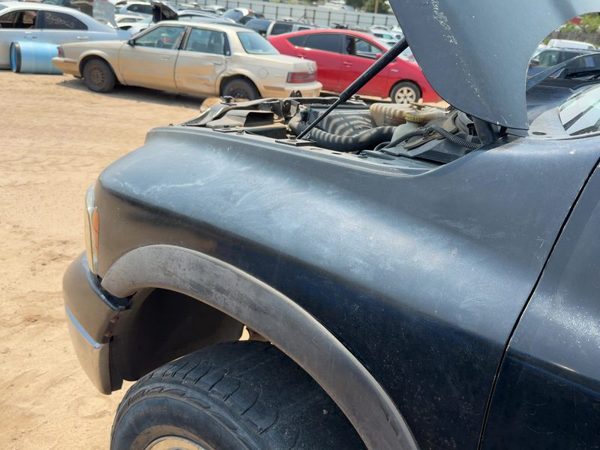 2002-2005 Dodge Ram 1500 Driver Left Front Fender Oem Black Px8 55276209Ad — photo 2