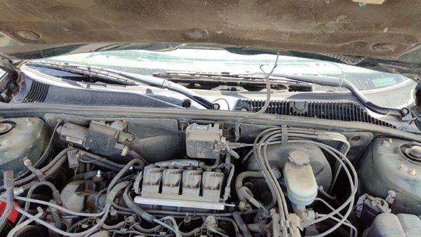 1999 Cadillac Seville Windshield Wiper Cowl Vent Trim Panel Oem Cover — photo 1