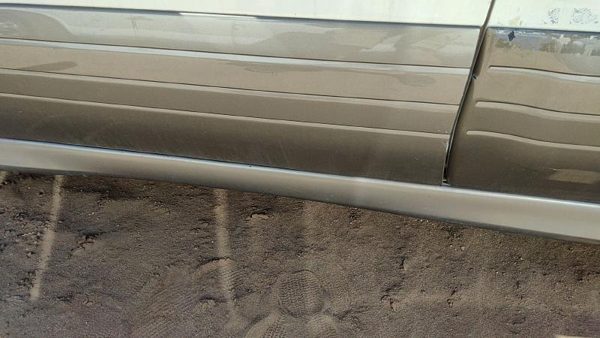 2000-2004 Legacy Outback Driver Left Front Moulding From Door Oem Trim Strip — photo 4