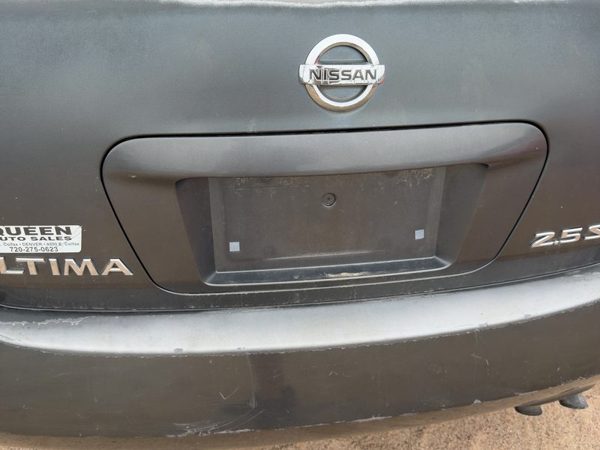 05 Altima License Plate Trim Surround Panel Oem Tail Trunk Finish Smoke K11 — photo 3
