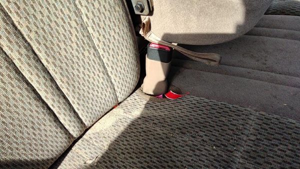 97-98 Ford F150 Passenger Right Front Seat Belt Buckle Receiver Oem Tan Mx — photo 3