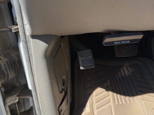 2000 Chevy Express 2500 Parking Brake Pedal Assembly Oem Complete Emergency Unit — photo 3