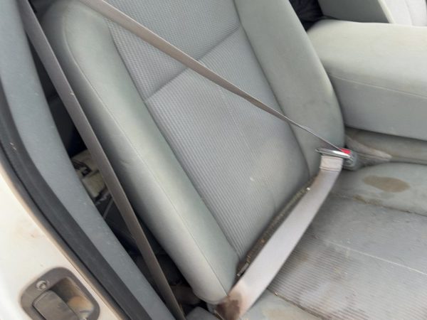 05-11 Dakota Passenger Right Front Seat Belt Retractor Oem Shoulder Gray P9D5 — photo 1