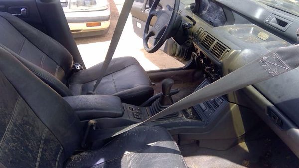 89-92 Galant Vr-4 Driver Passenger Shoulder Seat Belt Retractor Set Pair Black — photo 1