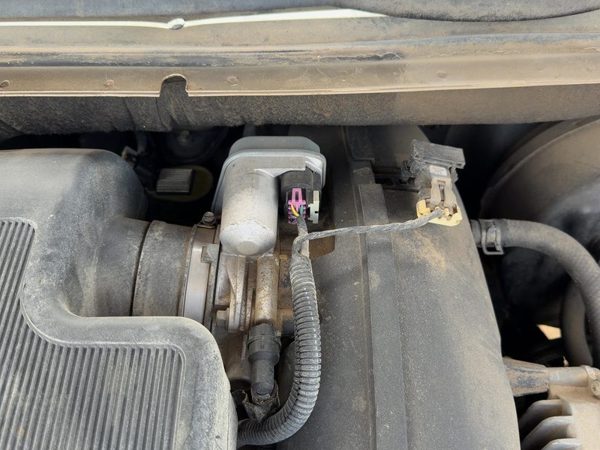 2004-2007 Buick Rainier Throttle Body Valve Oem With Sensors 4.2L 12568580 — photo 2