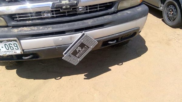 1999 Chevy Silverado 1500 Front Bumper Assy. Pewter 11U — photo 5