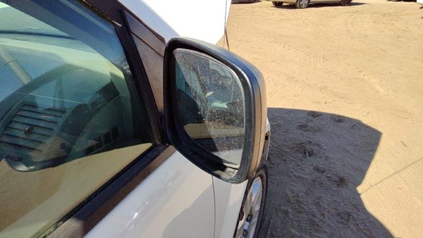 2008-2010 Dodge Grand Caravan Passenger Right Manual Side Mirror Door Mounted — photo 6