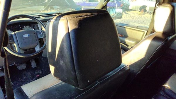 07-08 Ford Expedition Driver Left Front Head Rest Leather Seat 1W Black/Camel — photo 4