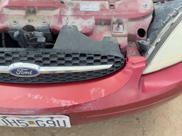 2000-2003 Ford Taurus Front Grille Assembly Oem Yf1Z8200Aa — photo 2