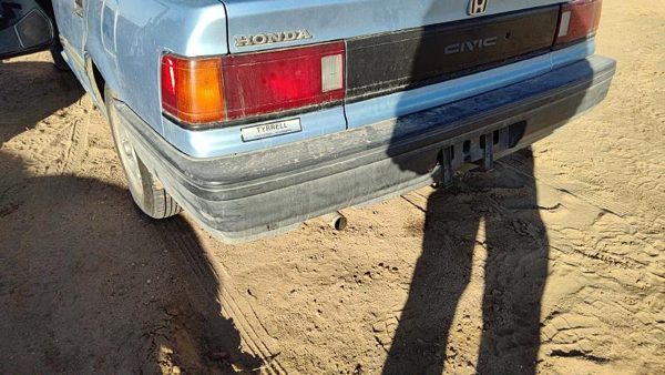 1988-1989 Honda Civic Rear Bumper Cover Assembly Oem Back Sedan 2716082 — photo 2