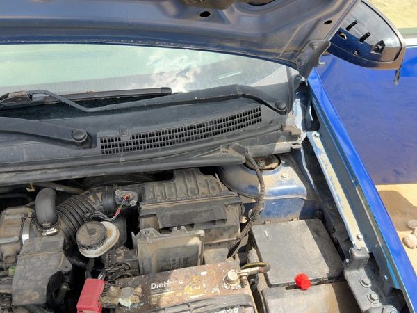 2007-2012 Nissan Sentra Windshield Wiper Cowl Vent Trim Panel Oem Cover — photo 2
