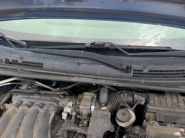2007-2012 Nissan Sentra Windshield Wiper Cowl Vent Trim Panel Oem Cover — photo 3