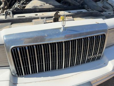 1994 Lincoln Town Car Grille White Wt