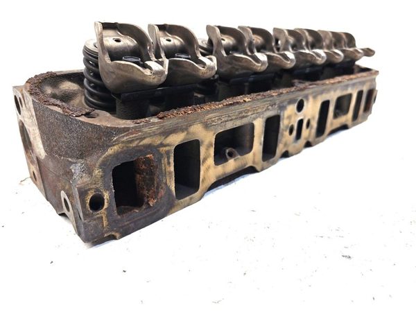 1978-1983 Ford F100 Cylinder Head 5.0L 302 V8 Oem — photo 9