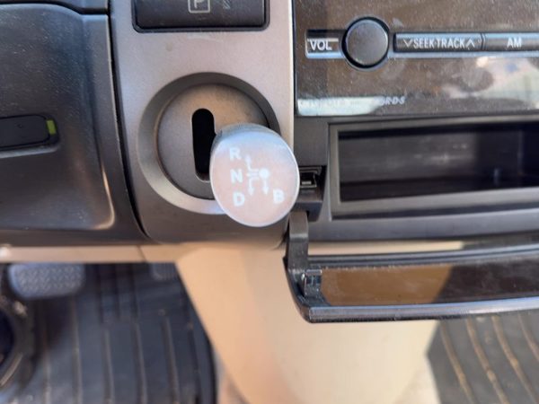 05-09 Prius Floor Shifter Lever Assembly Oem Shift Unit Automatic Transmission — photo 1