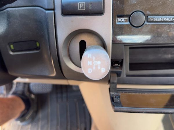 05-09 Prius Floor Shifter Lever Assembly Oem Shift Unit Automatic Transmission — photo 3