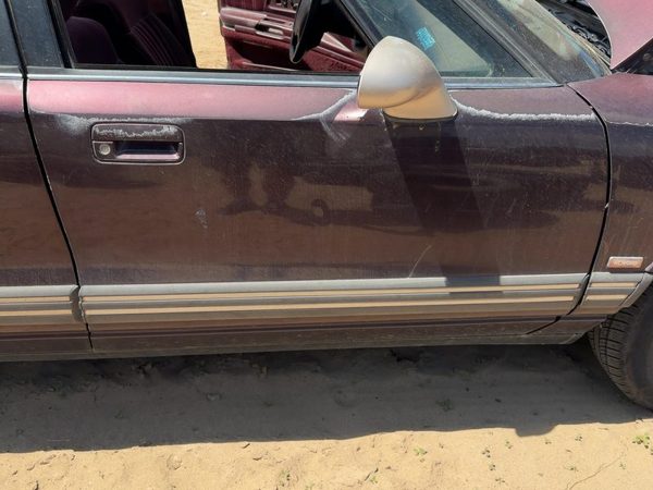 1994 Olds Eighty-eight 88 Front Door RH Maroon — photo 1