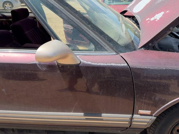 1994 Olds Eighty-eight 88 Front Door RH Maroon — photo 6