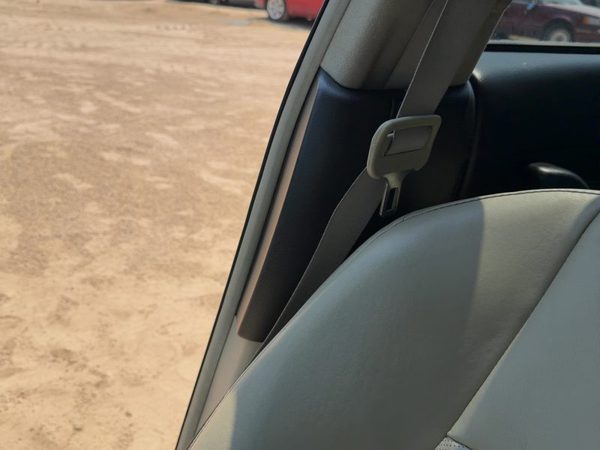 2003-2008 Infinity FX45 Passenger Right Lower B-Pillar Trim Panel Willow Black — photo 1