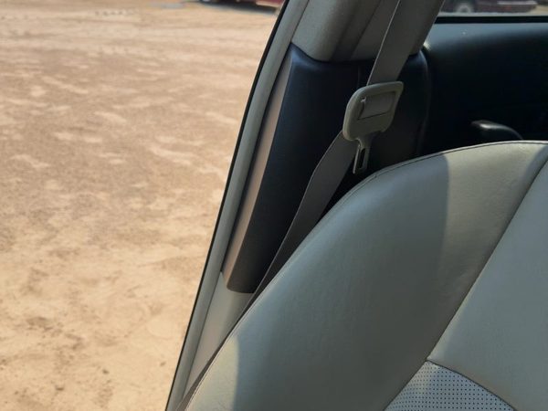 2003-2008 Infinity FX45 Passenger Right Lower B-Pillar Trim Panel Willow Black — photo 3