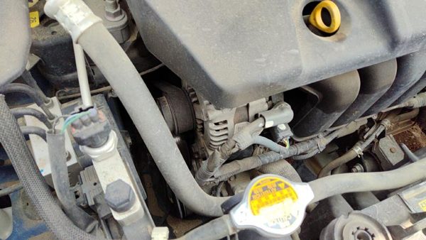 2009-2010 Toyota Corolla Alternator 1.8L 2706037041 — photo 4