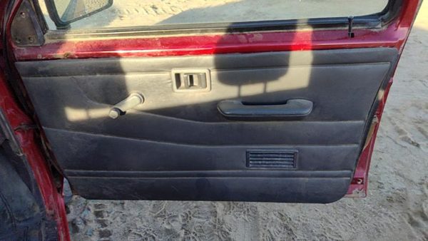 1995-1997 Nissan Hardbody Passenger Right Front Door Trim Panel Gray — photo 1