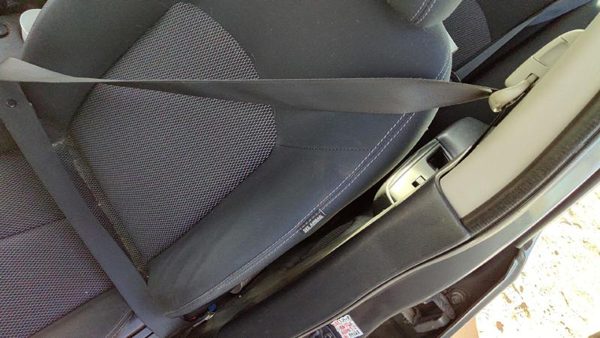 2016-2019 Nissan Versa Driver Left Front Seat Belt Retractor Shoulder Charcoal G — photo 3