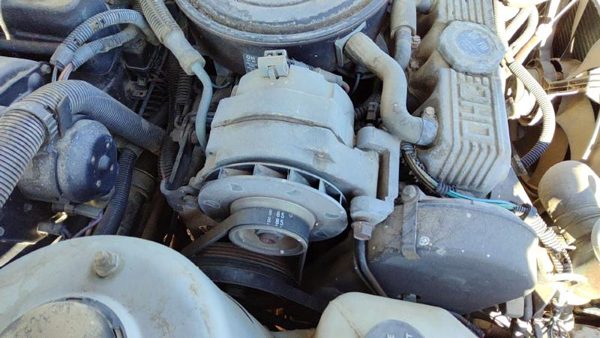 1985-1986 Pontiac Sunbird Alternator 1.8L 10463058 — photo 1