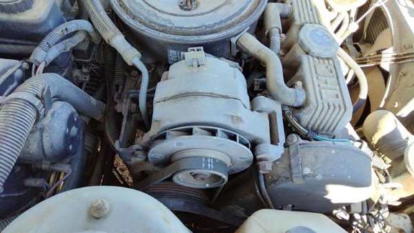 1985-1986 Pontiac Sunbird Alternator 1.8L 10463058 — photo 2