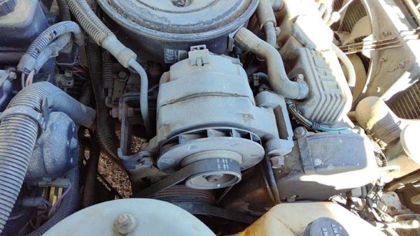 1985-1986 Pontiac Sunbird Alternator 1.8L 10463058 — photo 3