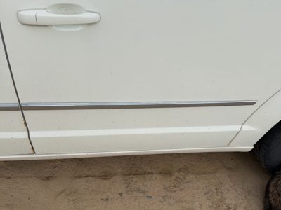 10 Town & Country Driver Left Rear Moulding From Door Oem Back Trim Strip