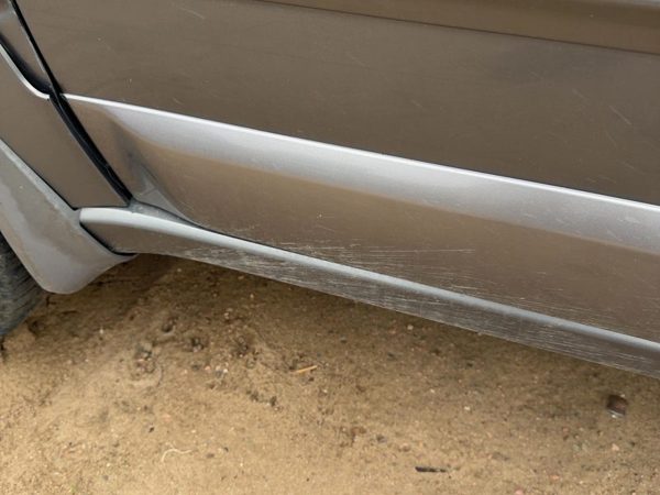 05-09 Legacy Outback Driver Left Front Lower Moulding From Door Oem Silver Slq — photo 6