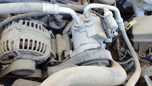 2005 Dodge Ram 1500 Mount Bracket Set For Ac Compressor Oem — photo 1