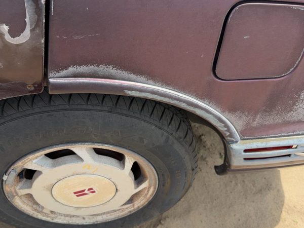 92-95 Olds Eighty Eight Driver Left Rear Moulding On Quarter Panel Oem Maroon — photo 3