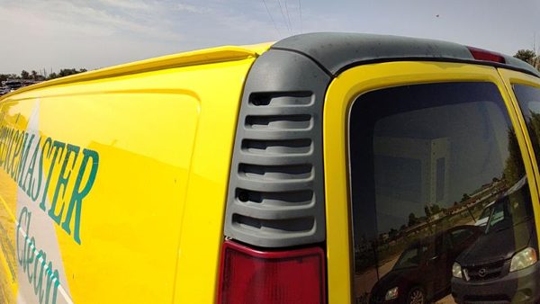 1996-2002 Express Van 2500 Driver Left Rear Upper Moulding On Quarter Panel Oem — photo 2
