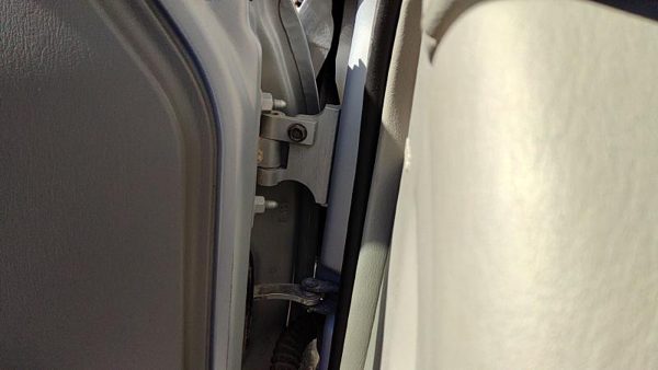 1997-2005 Chevy Malibu Driver Left Upper Lower Door Hinge Pair Set Oem Lh — photo 3