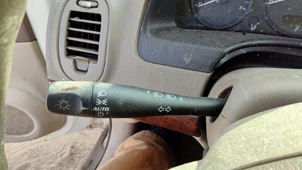 04-12 Chevy New Style Malibu Turn Signal Switch Column Control Lever Headlight — photo 1