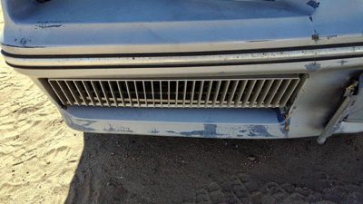 1982-1983 Oldsmobile Firenza Passener Right Front Grille Assembly Oem Silver